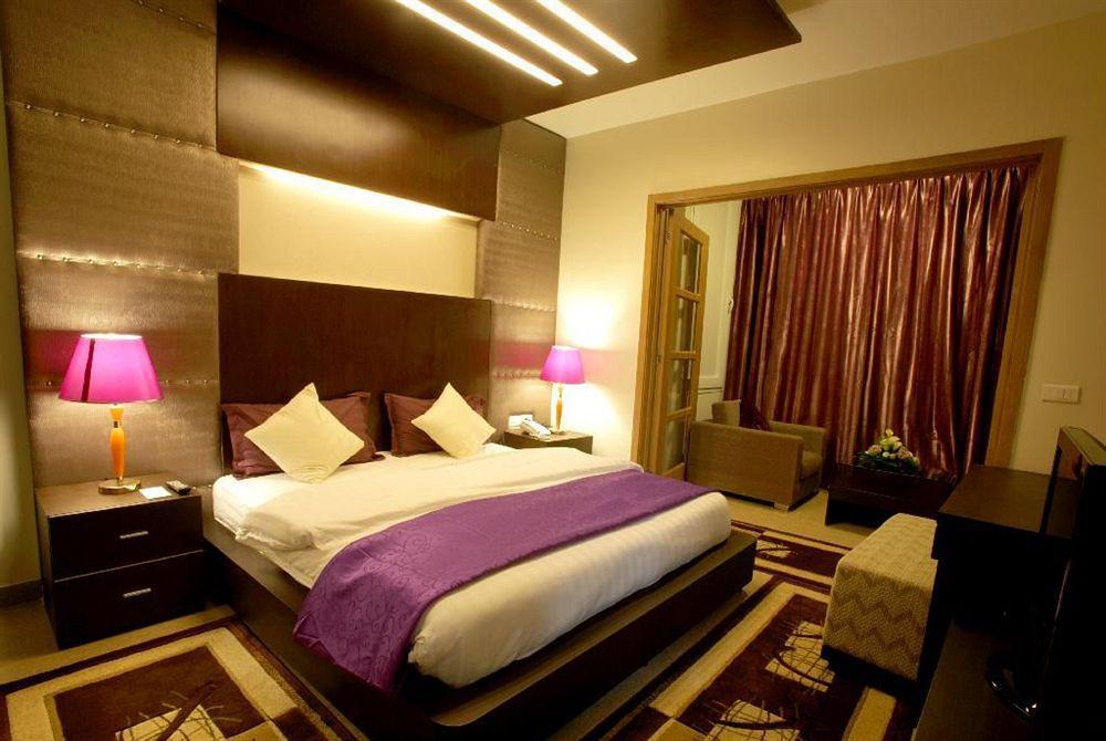 Lavender Hotel 4*
