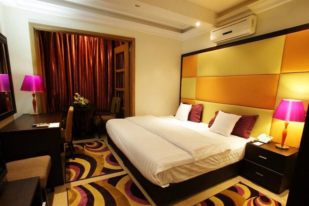 Lavender Hotel